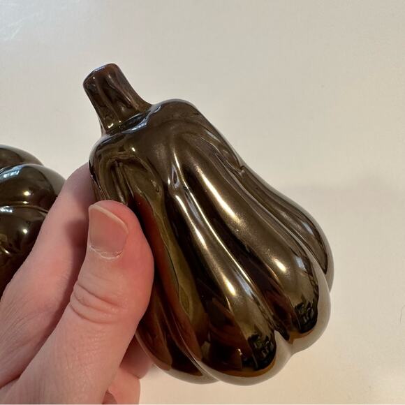 Vintage Pumpkin Gourd Salt and Pepper Shakers - Picture 5 of 6